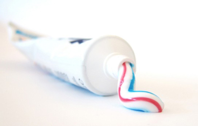 牙膏祛痘印有用吗？